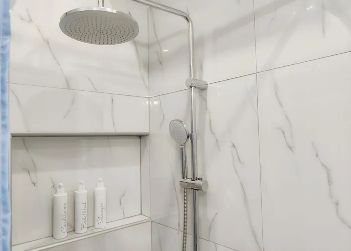 Stylish Fully Equipped Center *