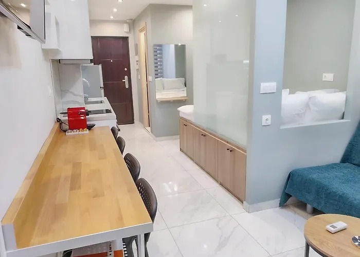 Stylish Fully Equipped Center *