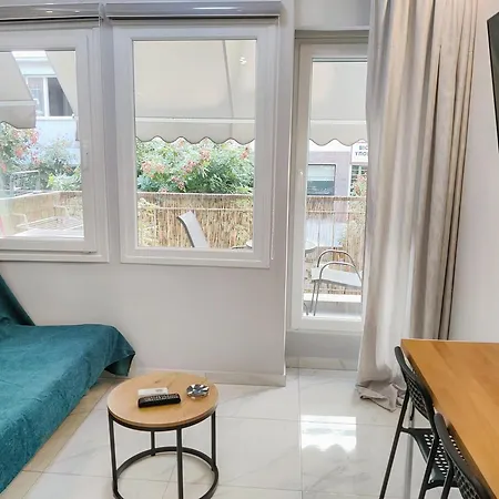 Διαμέρισμα Stylish Fully Equipped Center *